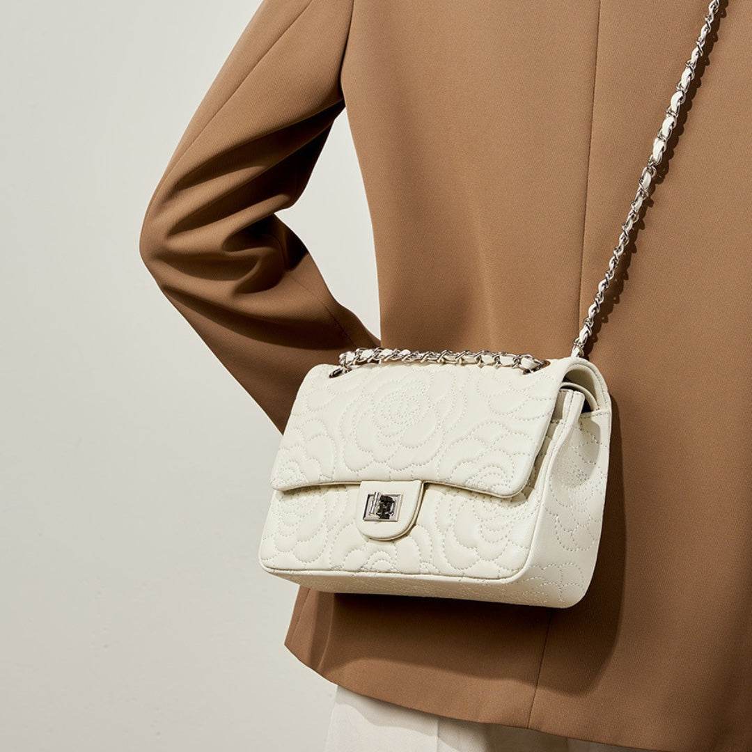 Chiara Quilted Bag with Silver Chain and Inside Pockets
