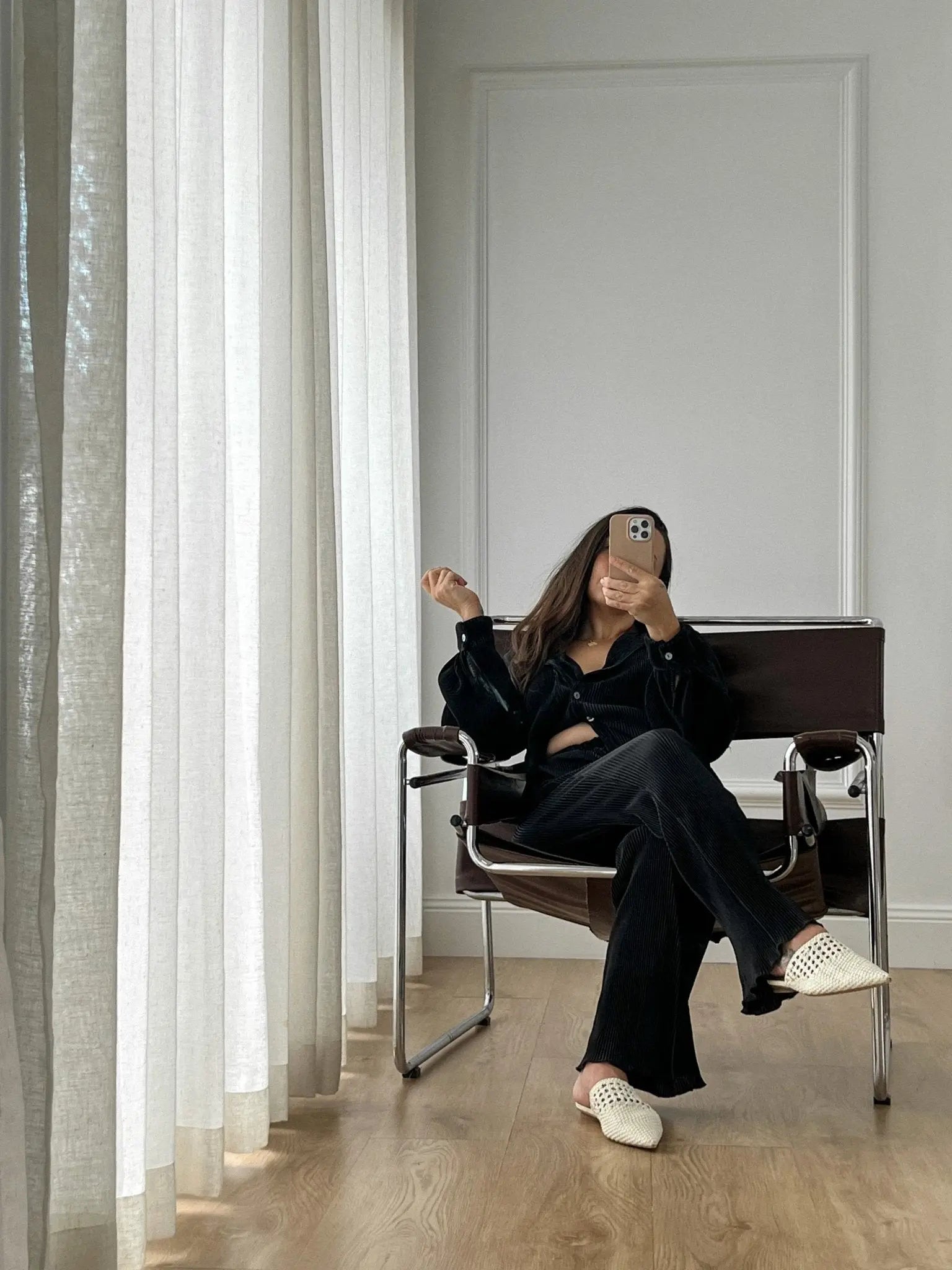 Why Vegan Leather Handbags Are the Future — And How They're Helping the Planet - VAGOSHOPS