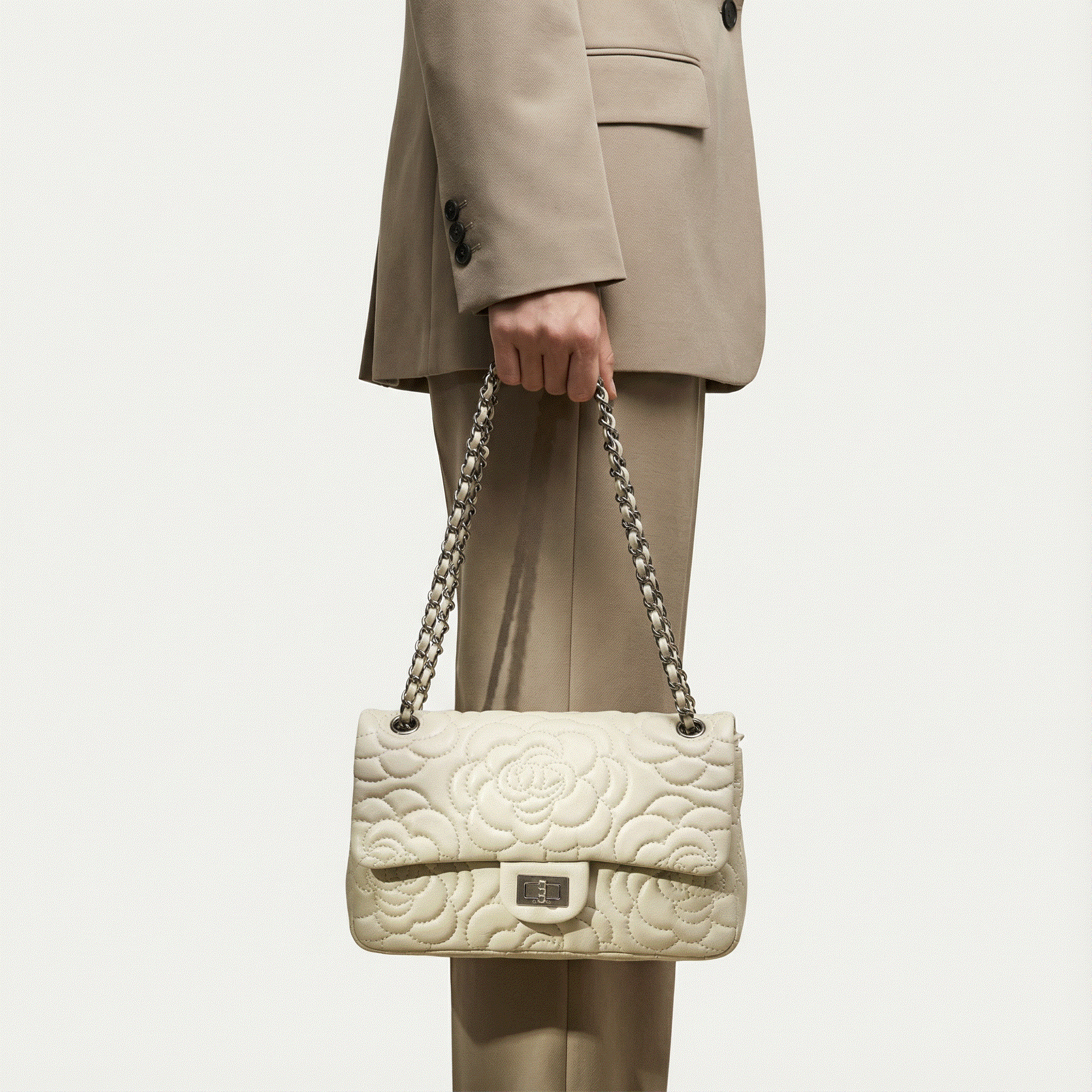 Holding bag